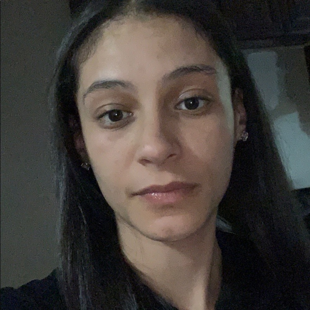 Meet your Posher, Kayla